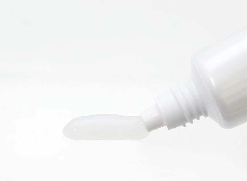 Whitening cream for the underarm skin Mentholatum WAKIRE White.